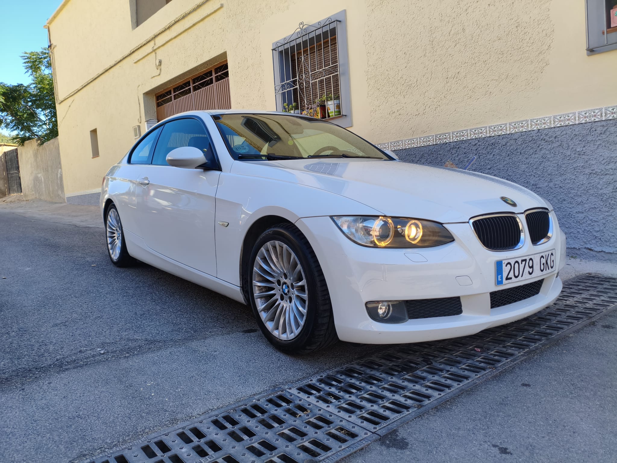 BMW 320 Coupe